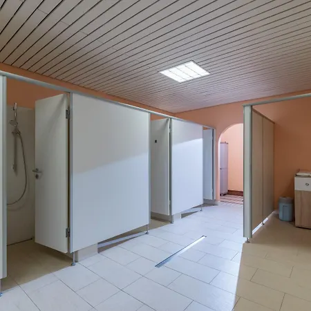 Ferienwohnanlage C 2 Mit Hallenbad Und Sauna *
